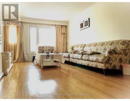 28 GREYHOUND DRIVE