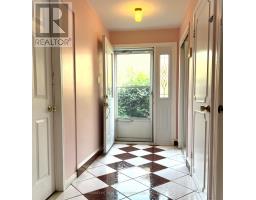 28 GREYHOUND DRIVE
