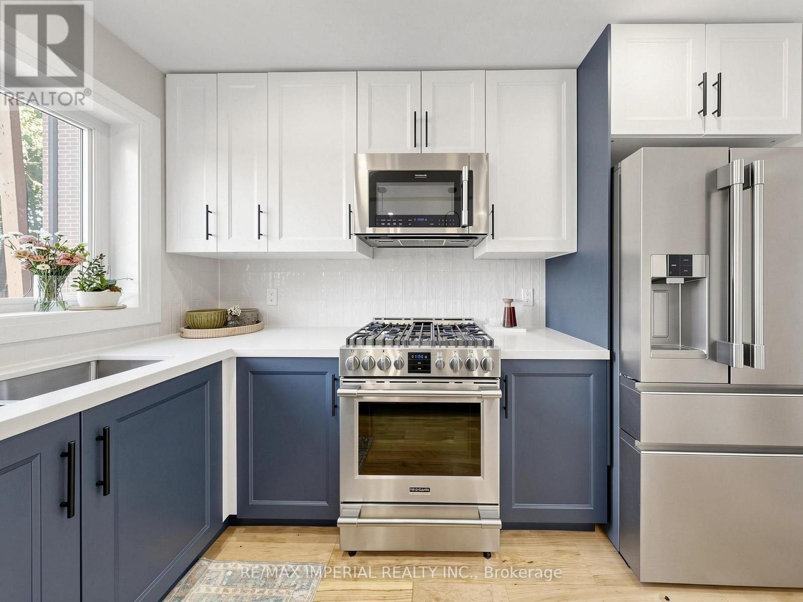 404 Glen Park Avenue, Toronto (yorkdale-glen Park), Ontario