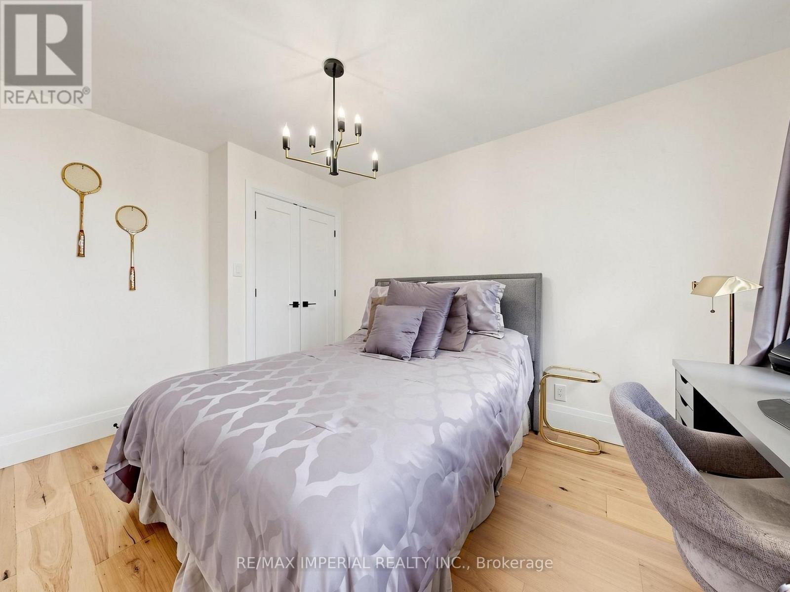 404 Glen Park Avenue, Toronto (yorkdale-glen Park), Ontario