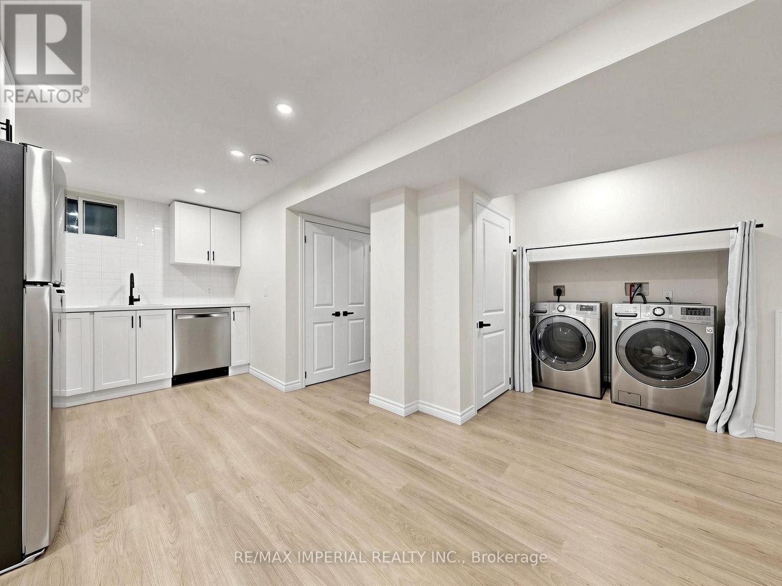 404 Glen Park Avenue, Toronto (yorkdale-glen Park), Ontario