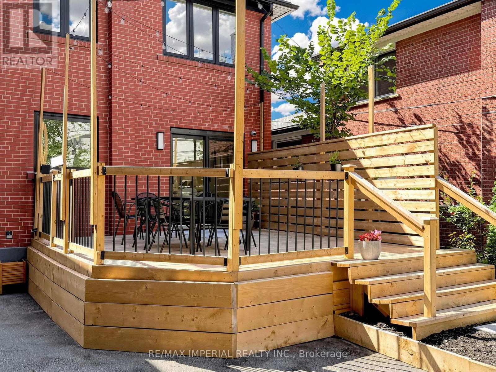 404 Glen Park Avenue, Toronto (yorkdale-glen Park), Ontario