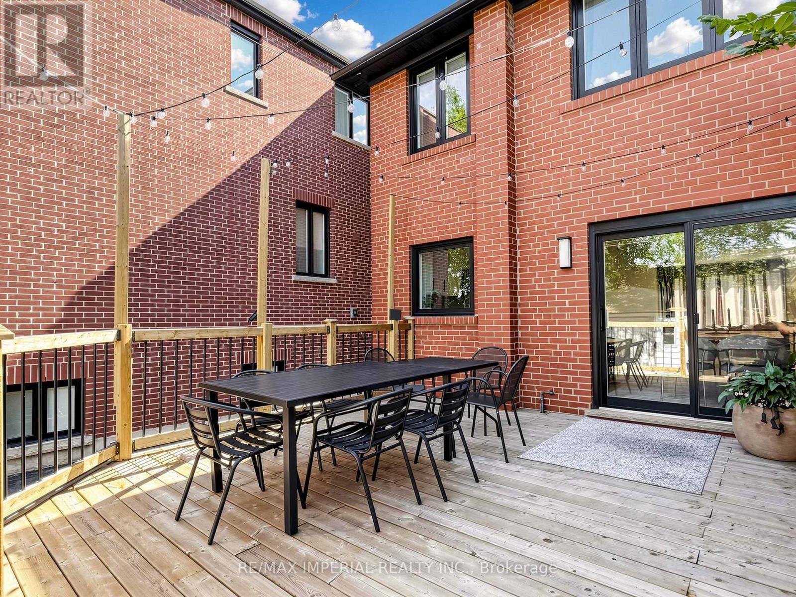 404 Glen Park Avenue, Toronto (yorkdale-glen Park), Ontario