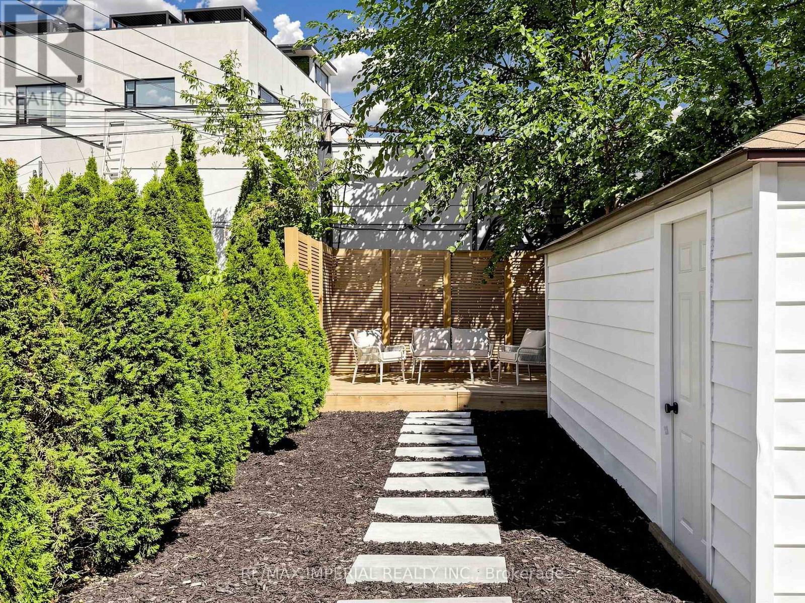 404 Glen Park Avenue, Toronto (yorkdale-glen Park), Ontario