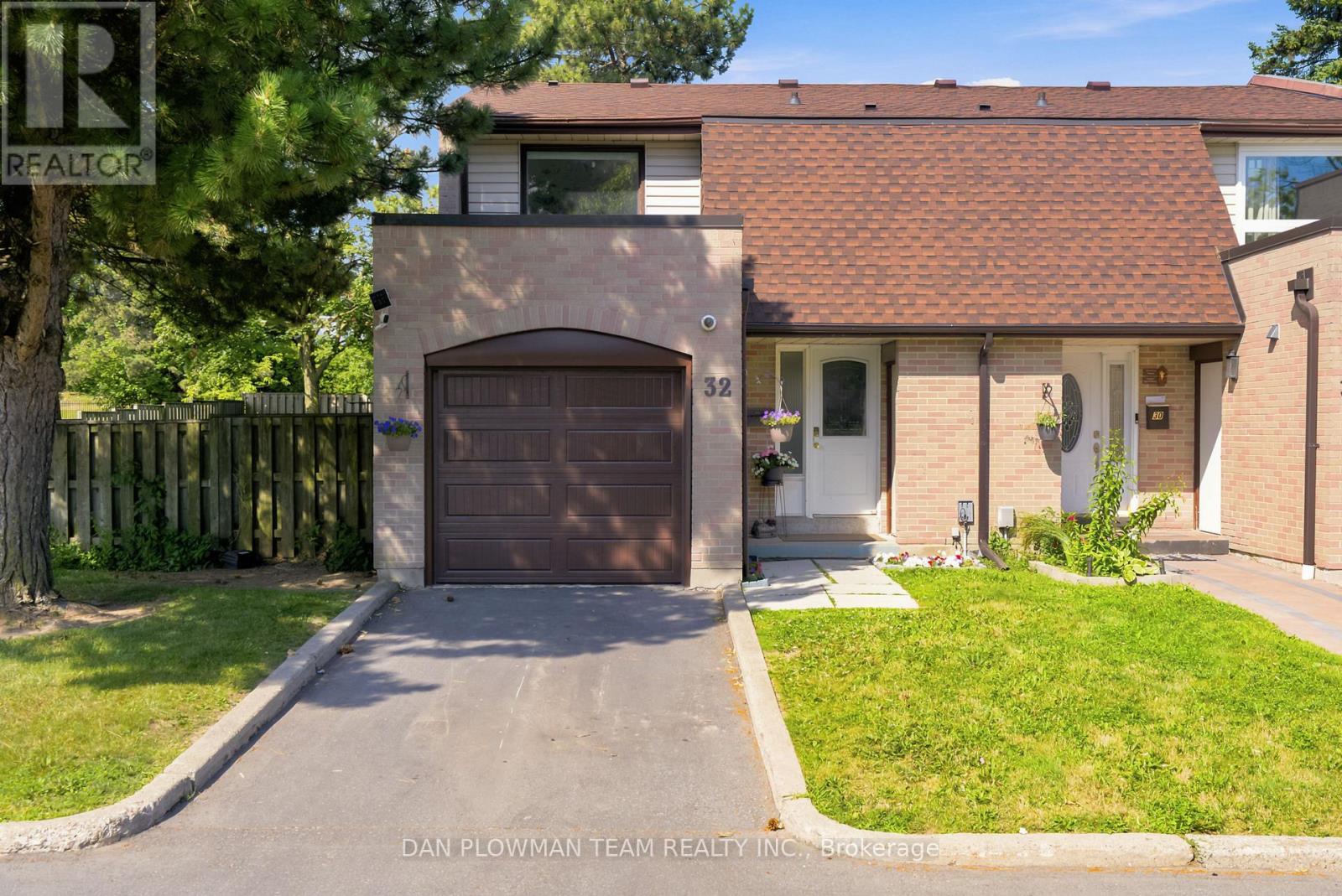 32 - 11 Livonia Place, Toronto (morningside), Ontario