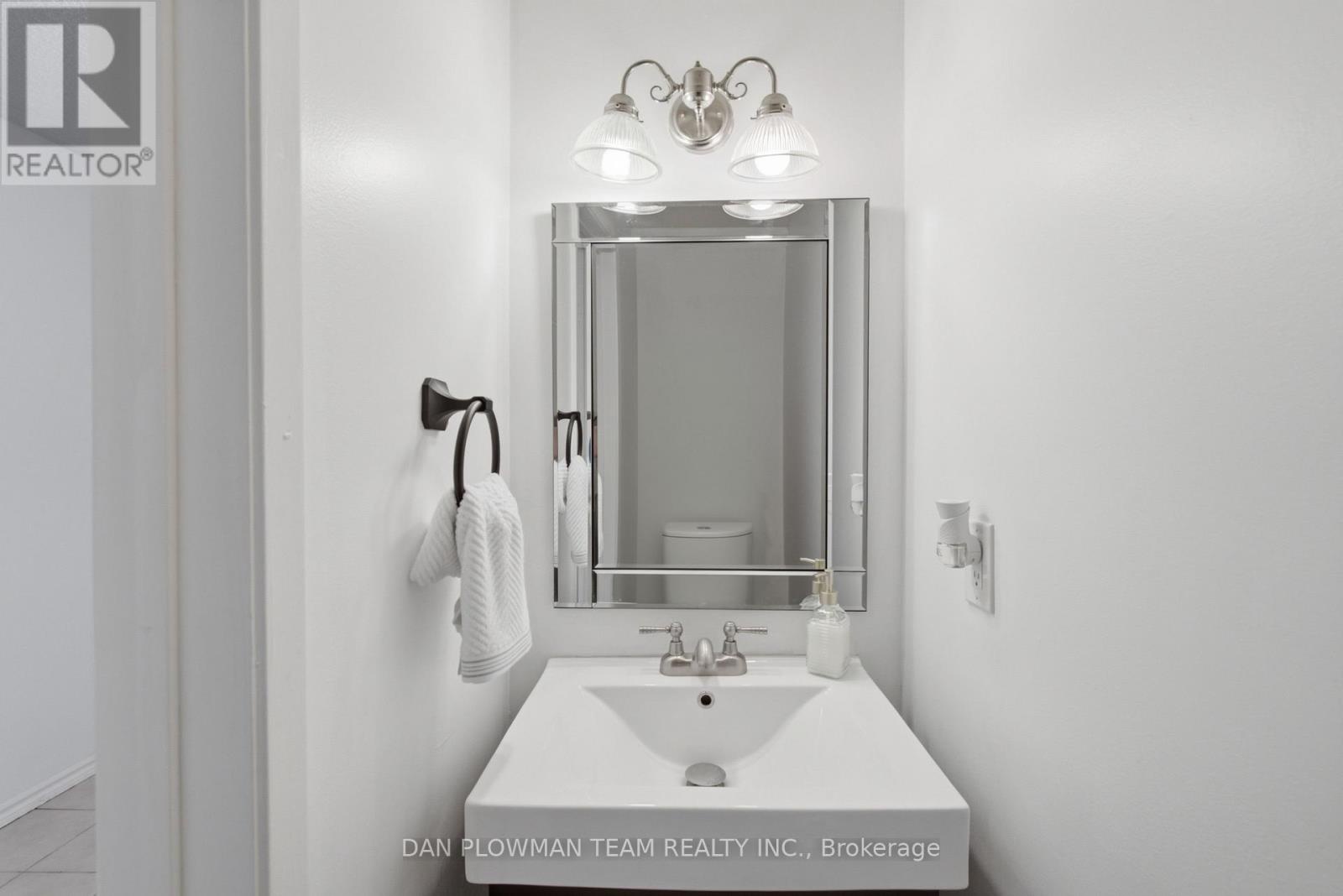 32 - 11 Livonia Place, Toronto (morningside), Ontario