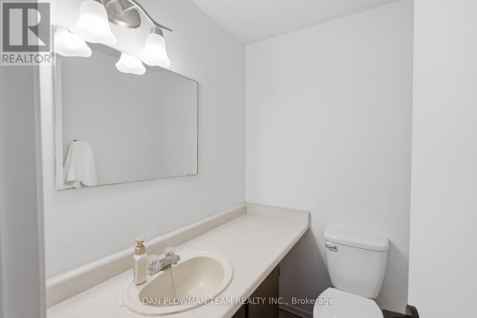 32 - 11 Livonia Place, Toronto (morningside), Ontario