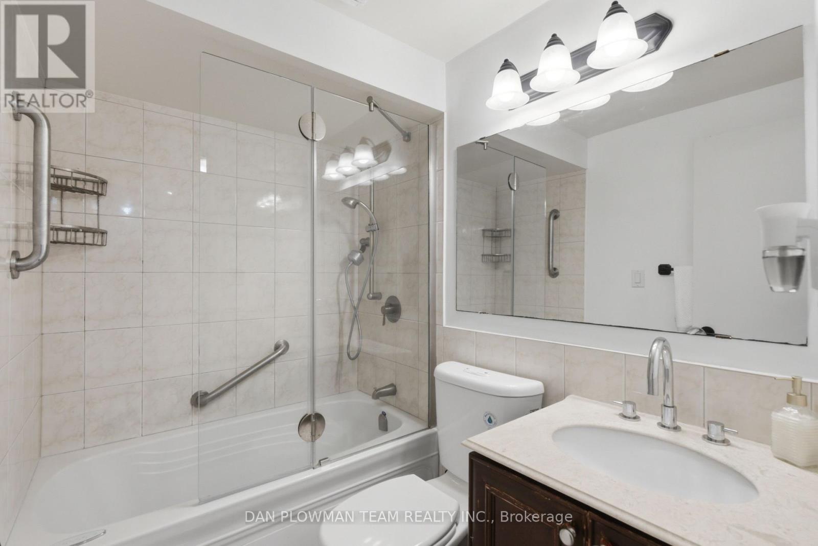 32 - 11 Livonia Place, Toronto (morningside), Ontario