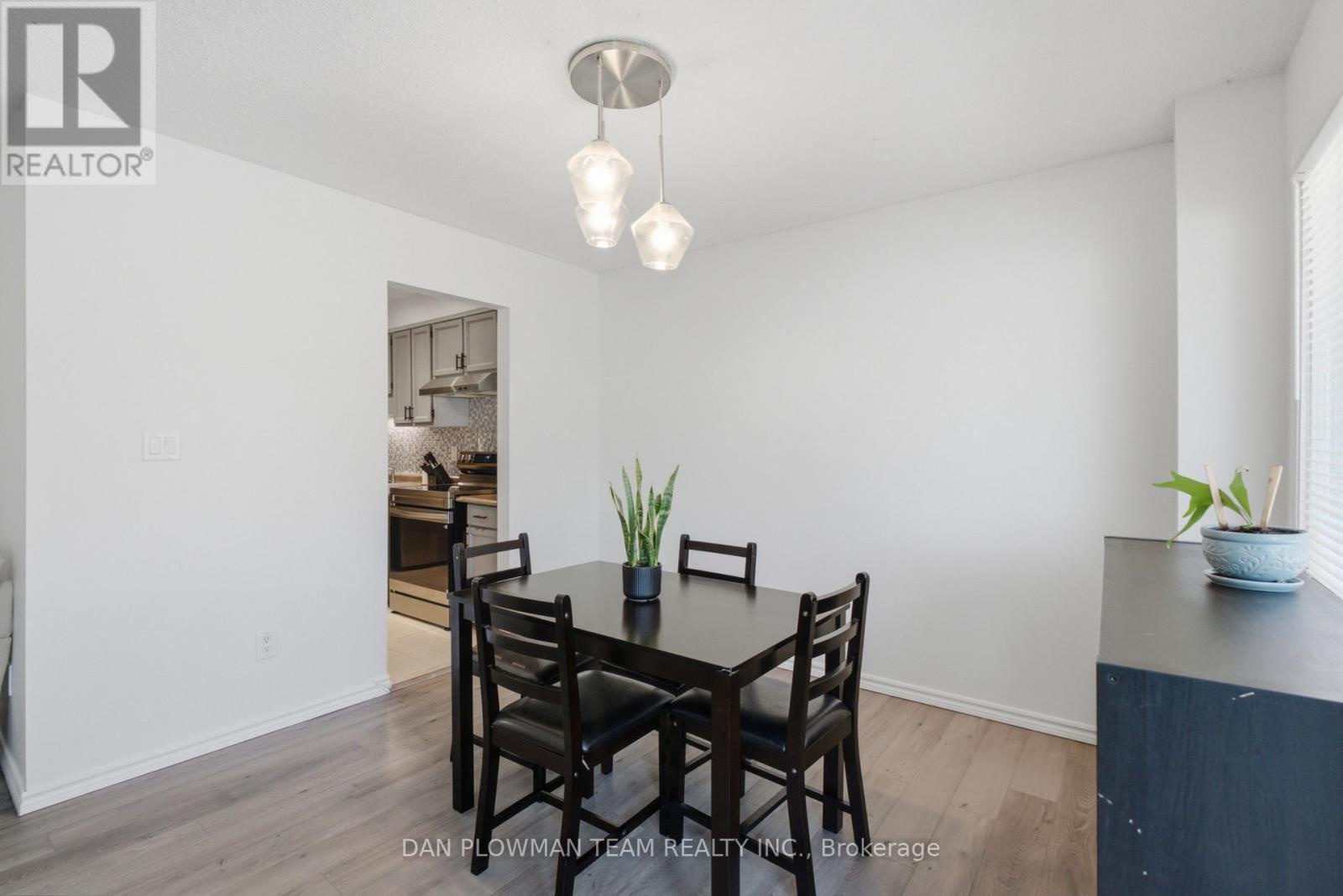 32 - 11 Livonia Place, Toronto (morningside), Ontario