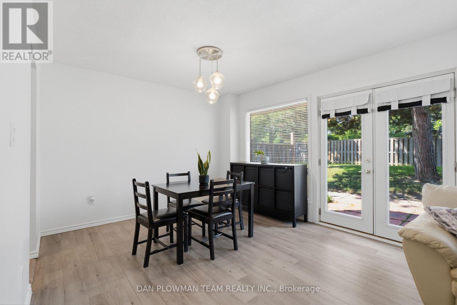 32 - 11 Livonia Place, Toronto (morningside), Ontario