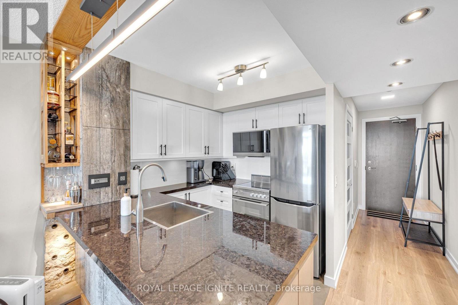 1907 - 50 Lynn Williams Street, Toronto (niagara), Ontario