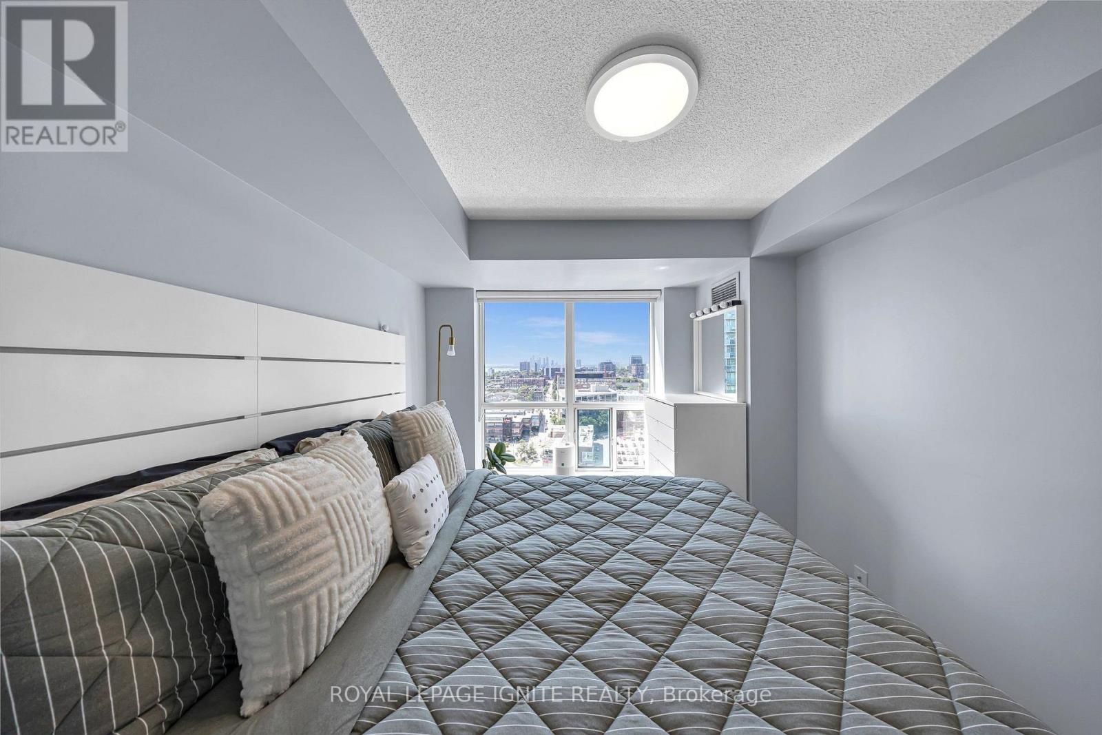 1907 - 50 Lynn Williams Street, Toronto (niagara), Ontario