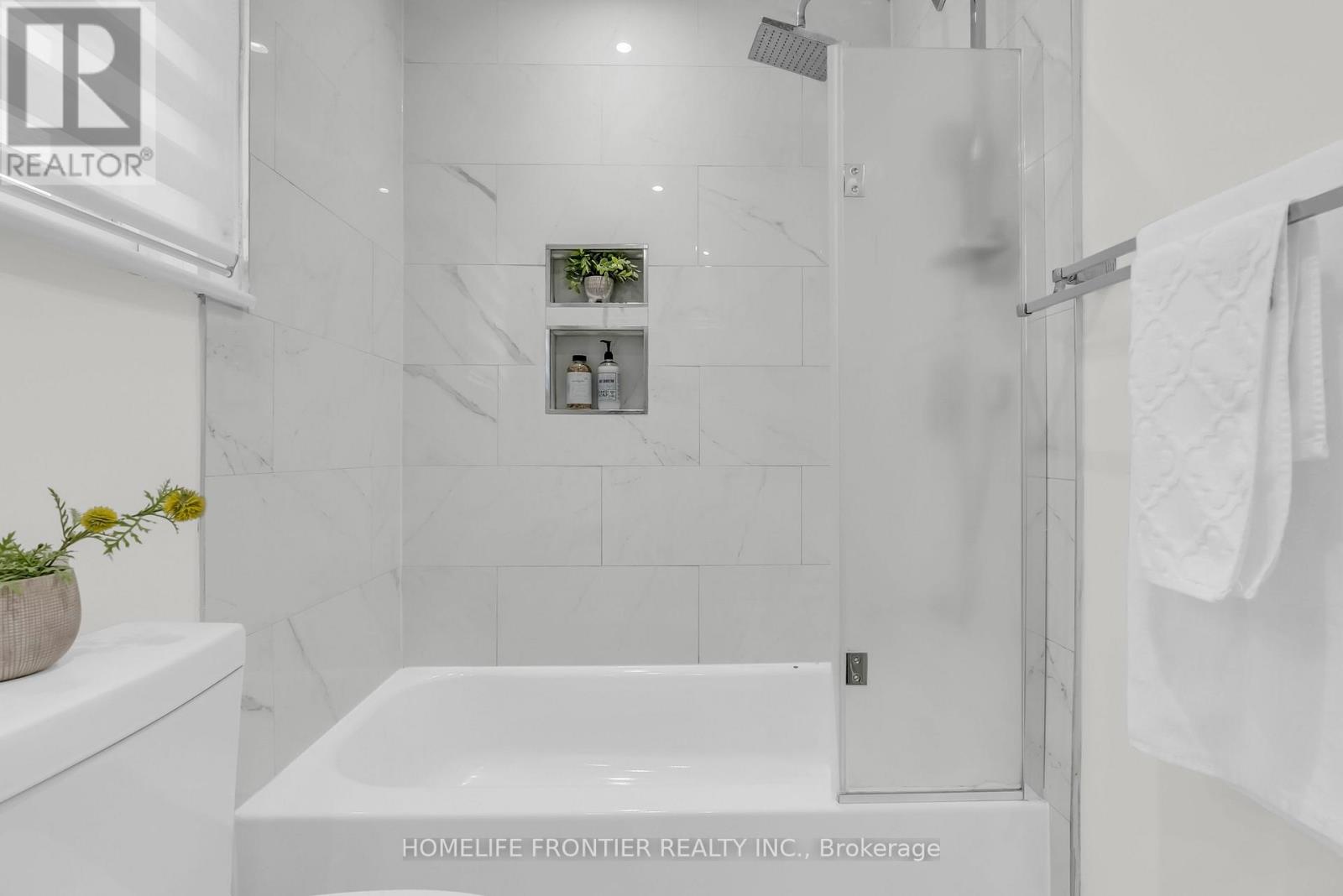 61 Sundial Crescent, Toronto (victoria Village), Ontario