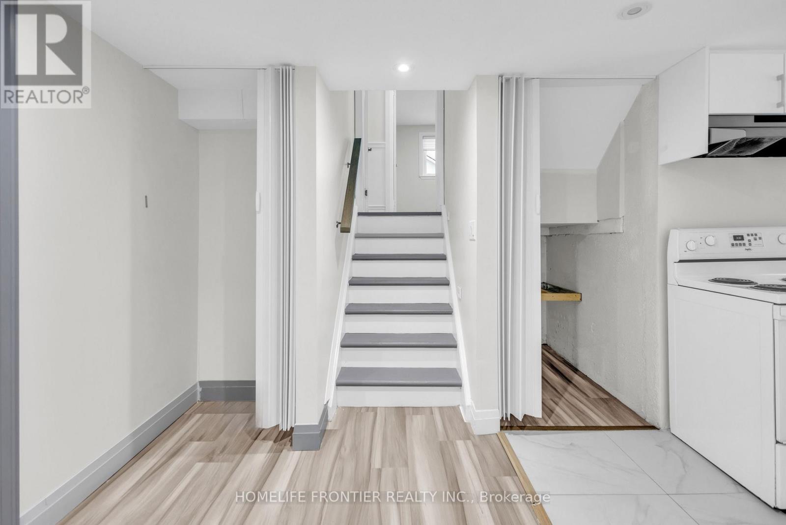61 Sundial Crescent, Toronto (victoria Village), Ontario