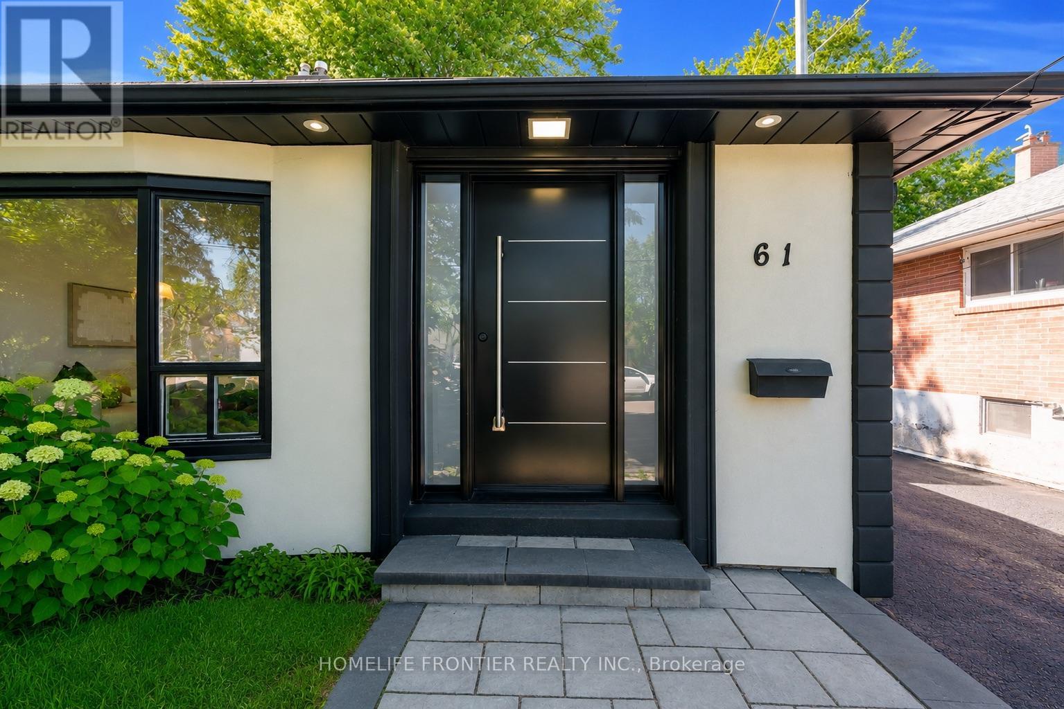 61 Sundial Crescent, Toronto (victoria Village), Ontario