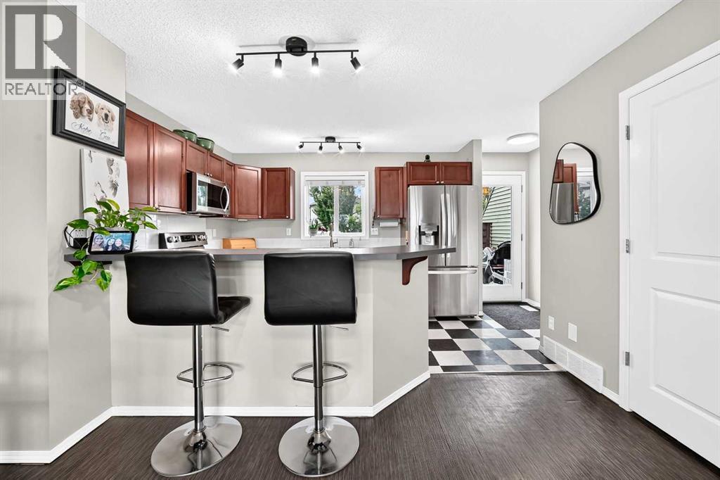 22 Everwillow Circle Sw, Calgary, Alberta