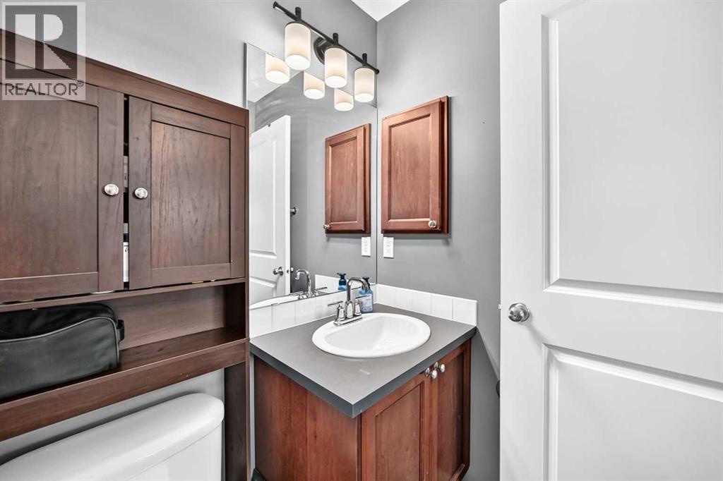 22 Everwillow Circle Sw, Calgary, Alberta