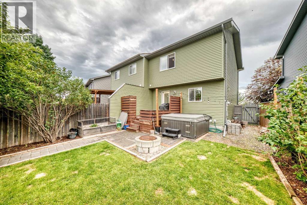 22 Everwillow Circle Sw, Calgary, Alberta