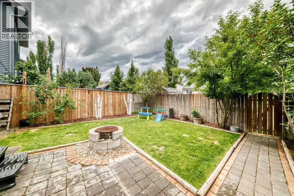 22 Everwillow Circle Sw, Calgary, Alberta