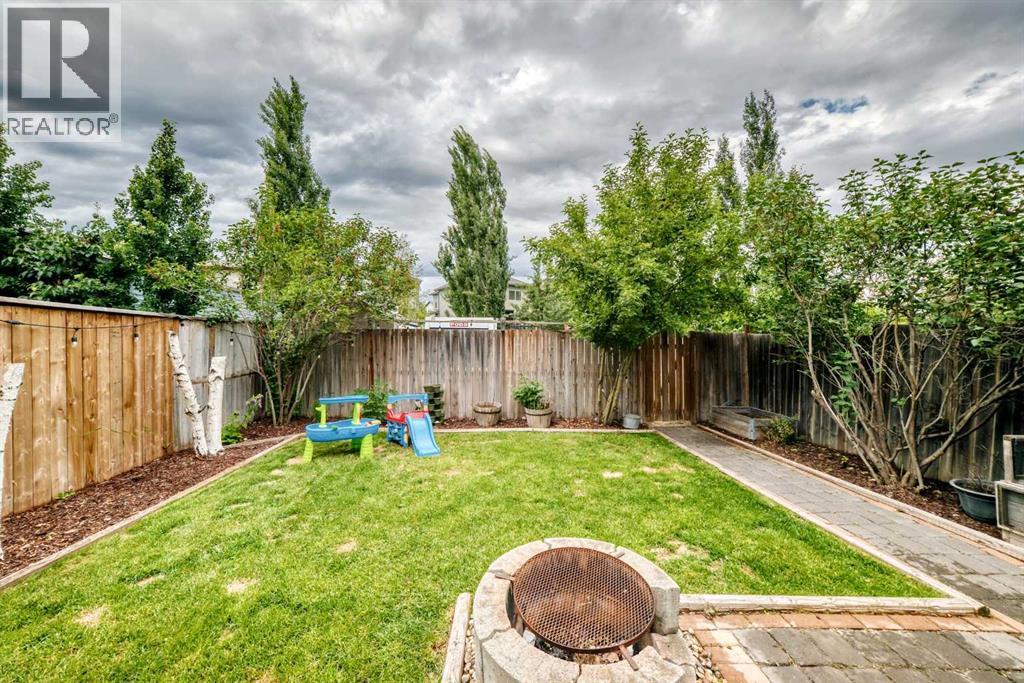 22 Everwillow Circle Sw, Calgary, Alberta