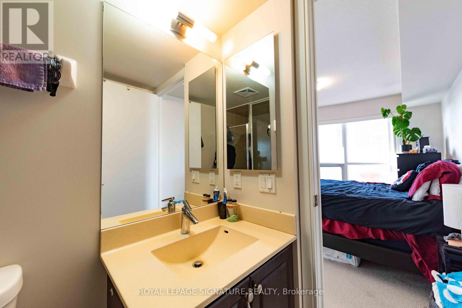 1423 - 135 Village Green Square, Toronto (agincourt South-malvern West), Ontario