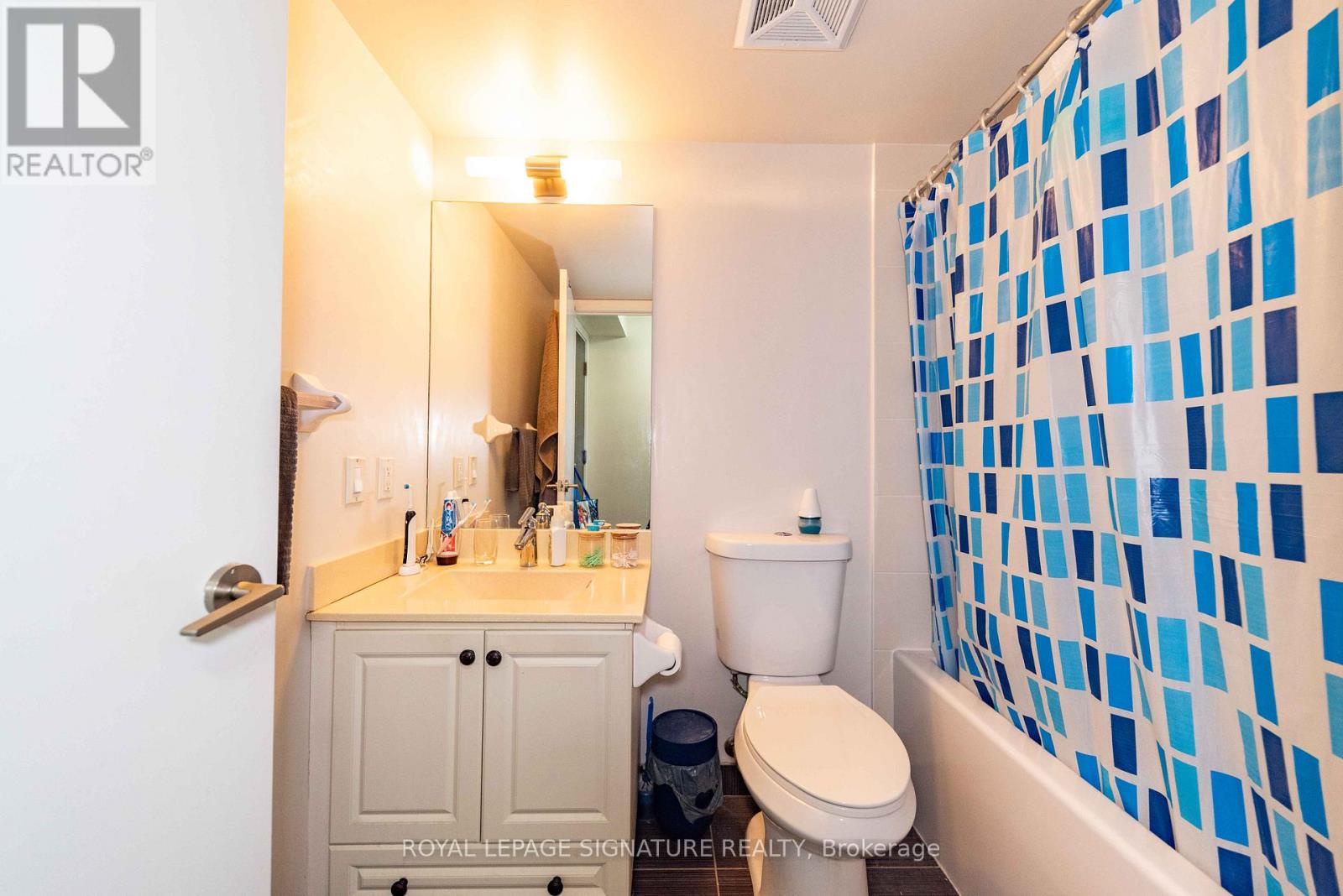 1423 - 135 Village Green Square, Toronto (agincourt South-malvern West), Ontario
