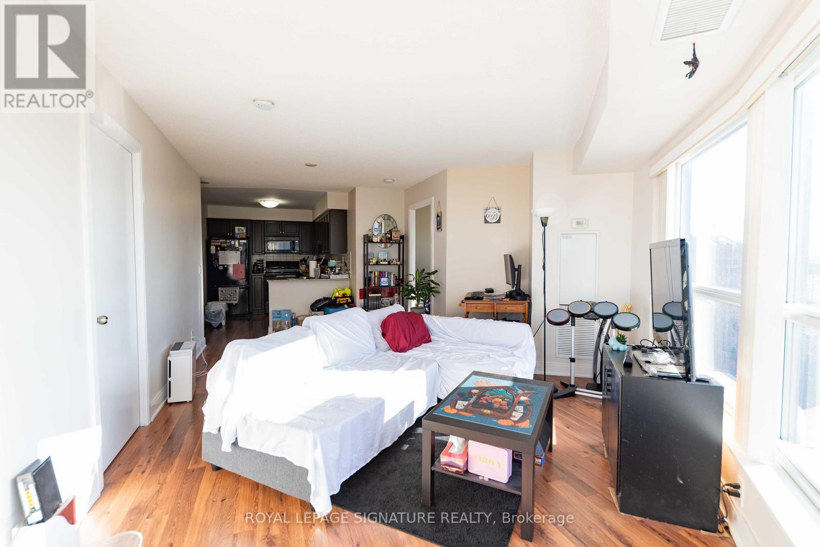 1423 - 135 Village Green Square, Toronto (agincourt South-malvern West), Ontario