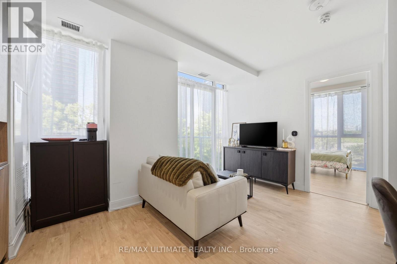 402 - 70 Annie Craig Drive, Toronto (mimico), Ontario