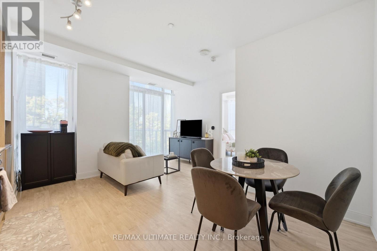 402 - 70 Annie Craig Drive, Toronto (mimico), Ontario