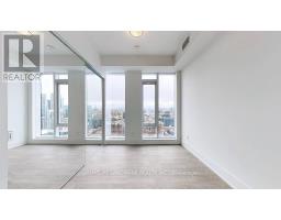 2004 - 480 FRONT STREET W