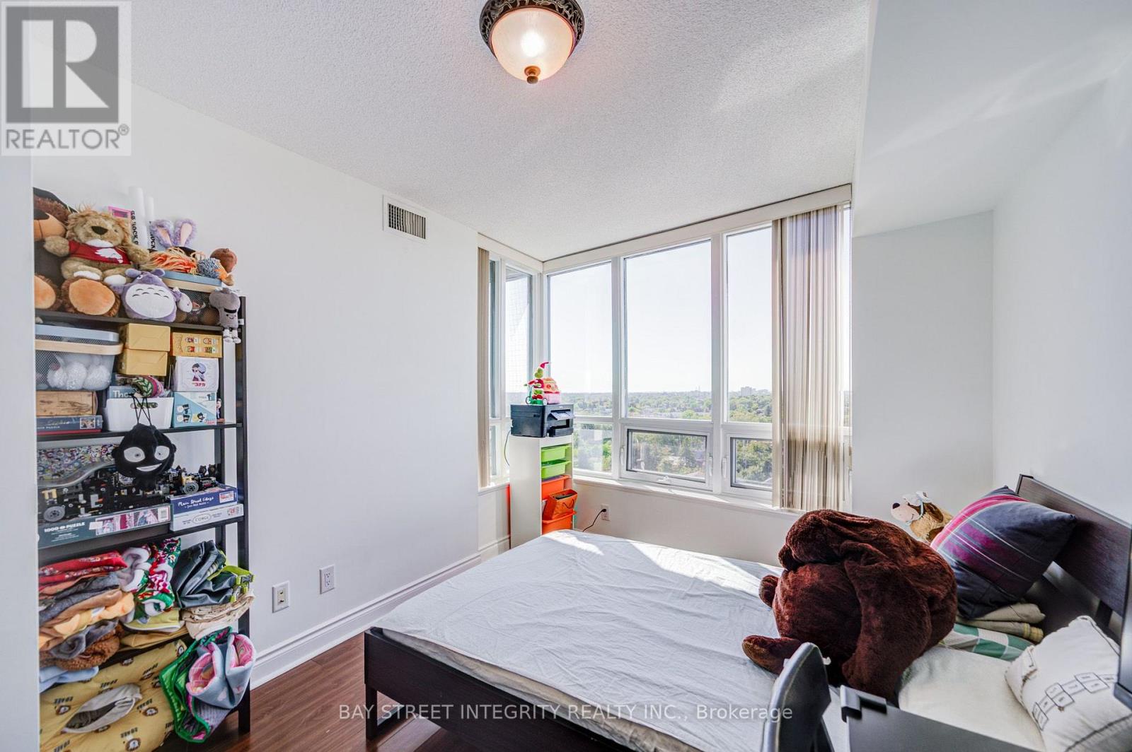1318 - 25 Greenview Avenue, Toronto (newtonbrook West), Ontario