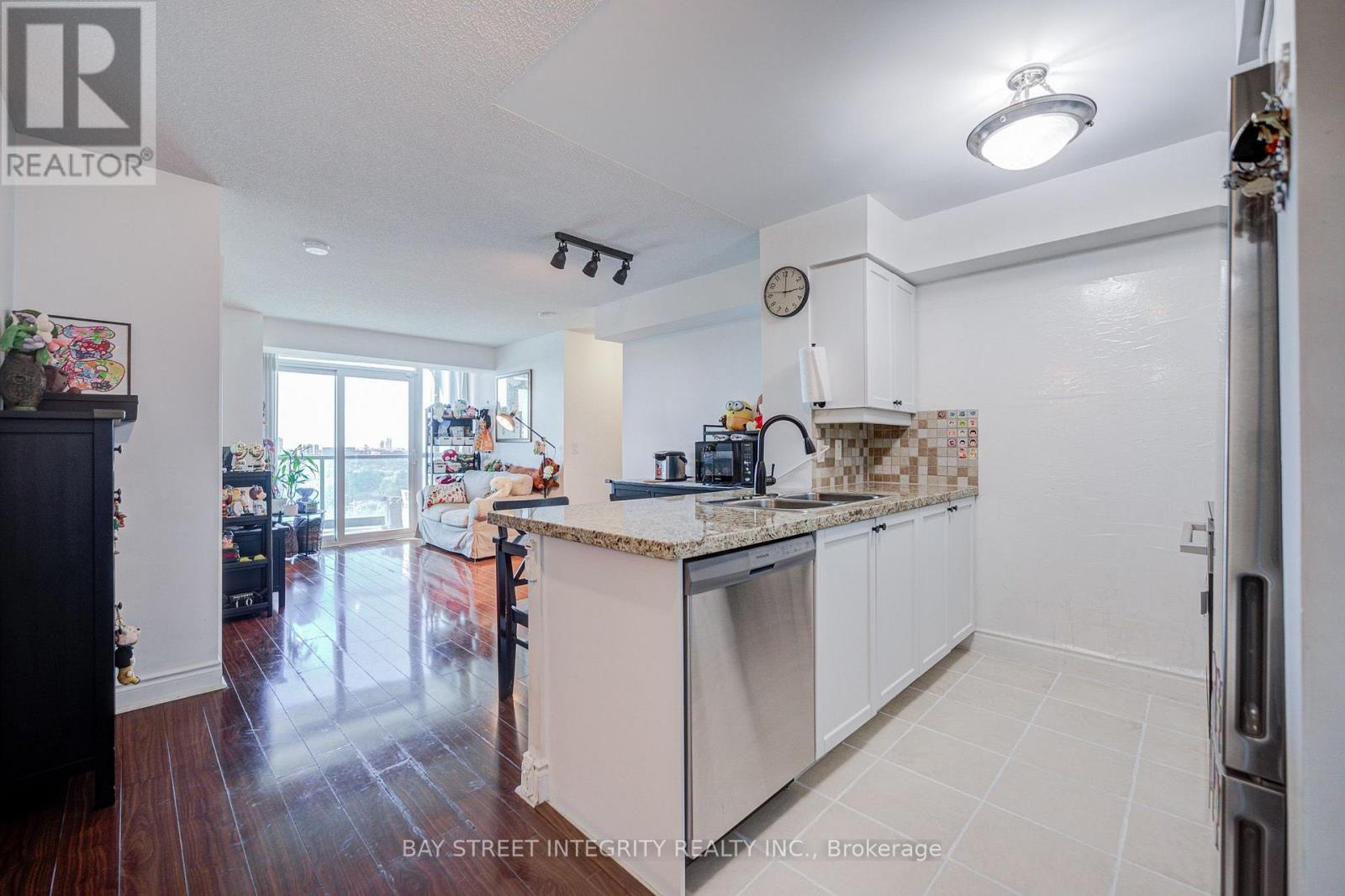 1318 - 25 Greenview Avenue, Toronto (newtonbrook West), Ontario