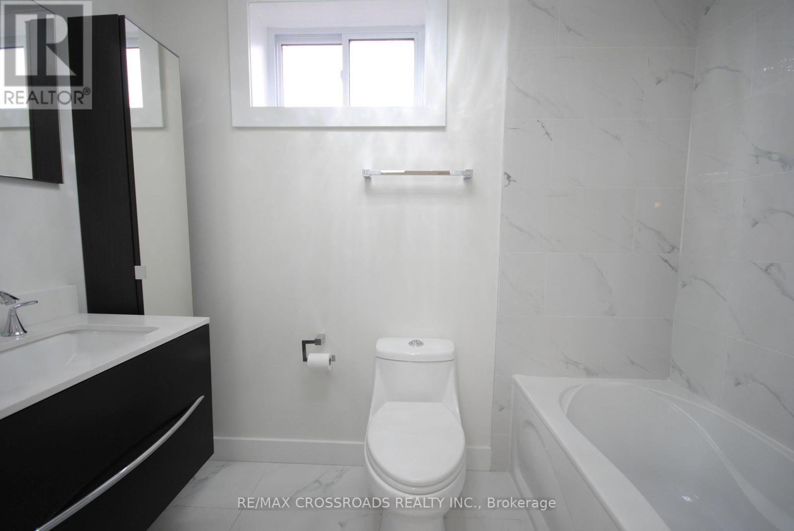 25 Arbutus Crescent, Toronto (dorset Park), Ontario