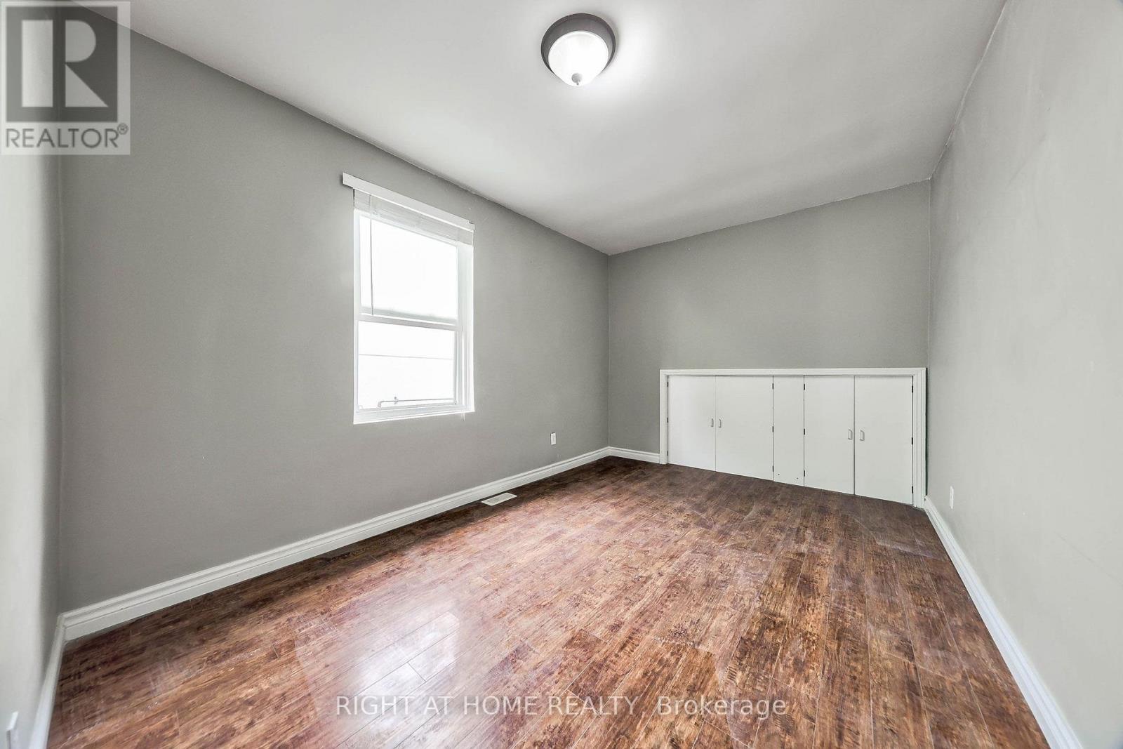 243 Coleridge Avenue, Toronto (woodbine-lumsden), Ontario