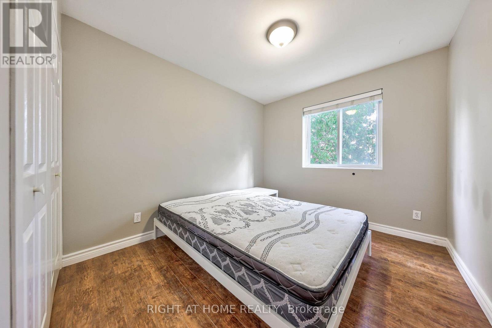 243 Coleridge Avenue, Toronto (woodbine-lumsden), Ontario