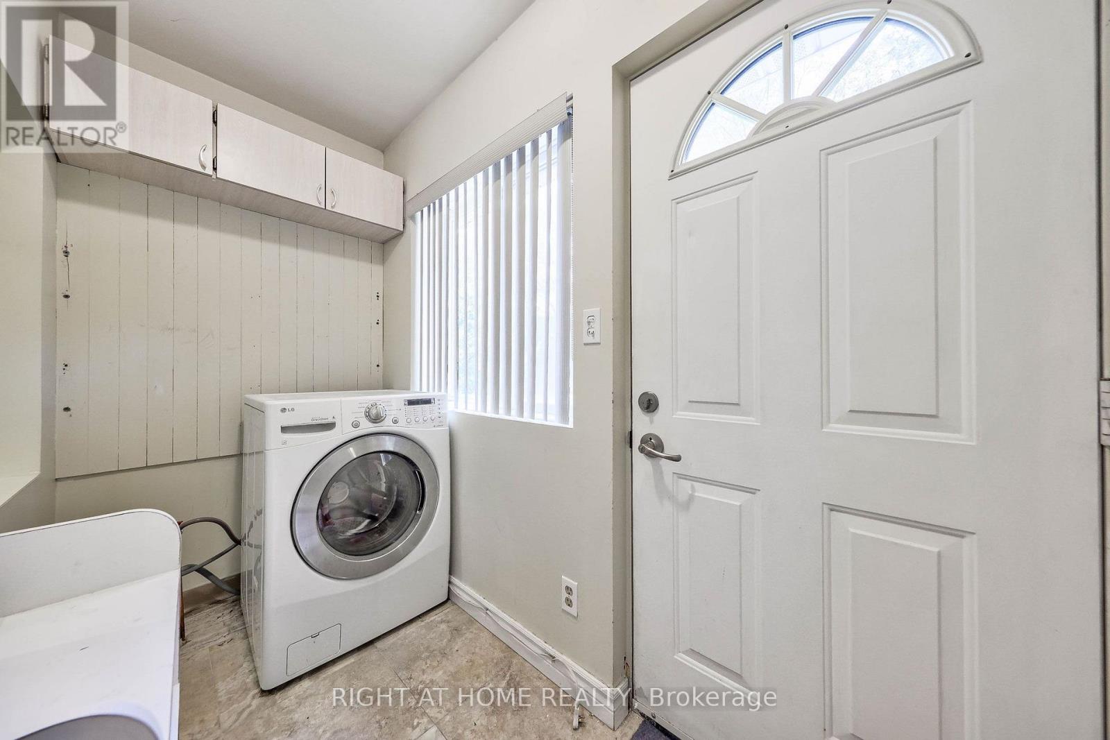 243 Coleridge Avenue, Toronto (woodbine-lumsden), Ontario
