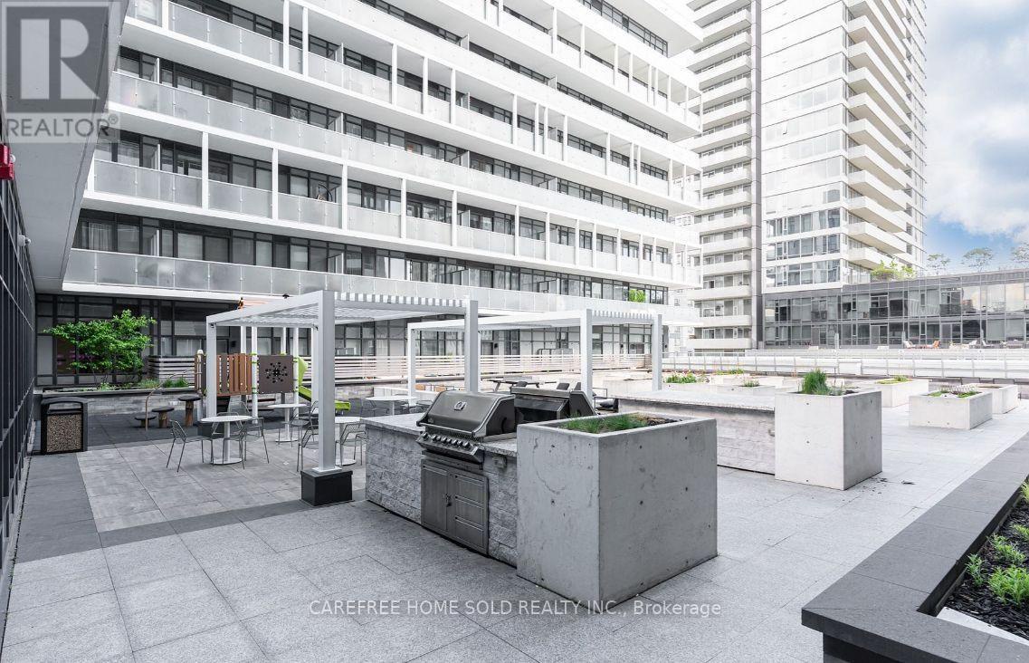 711 - 225 Sumach Street, Toronto (regent Park), Ontario