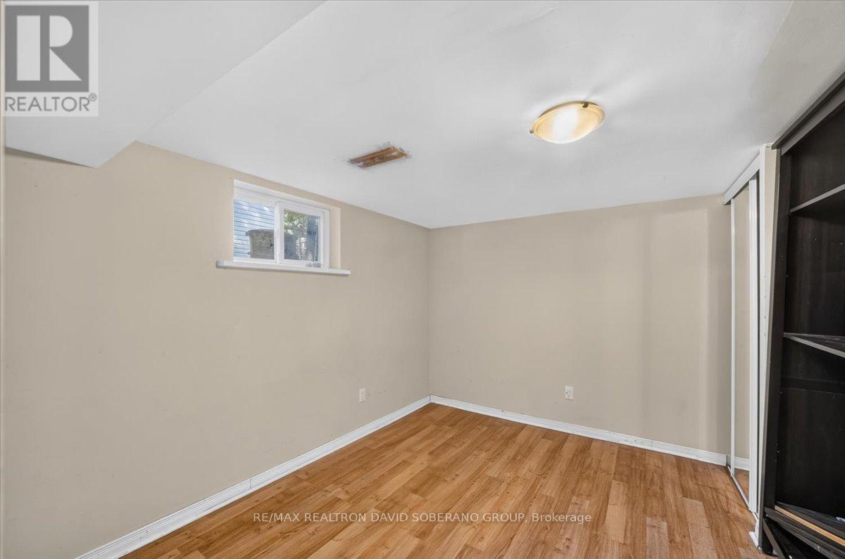 122 Mcgillivray Avenue, Toronto (bedford Park-nortown), Ontario