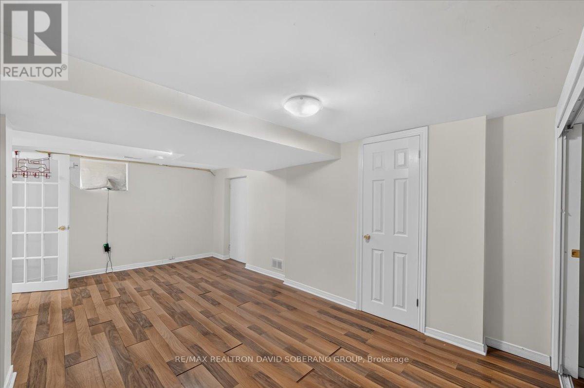 122 Mcgillivray Avenue, Toronto (bedford Park-nortown), Ontario