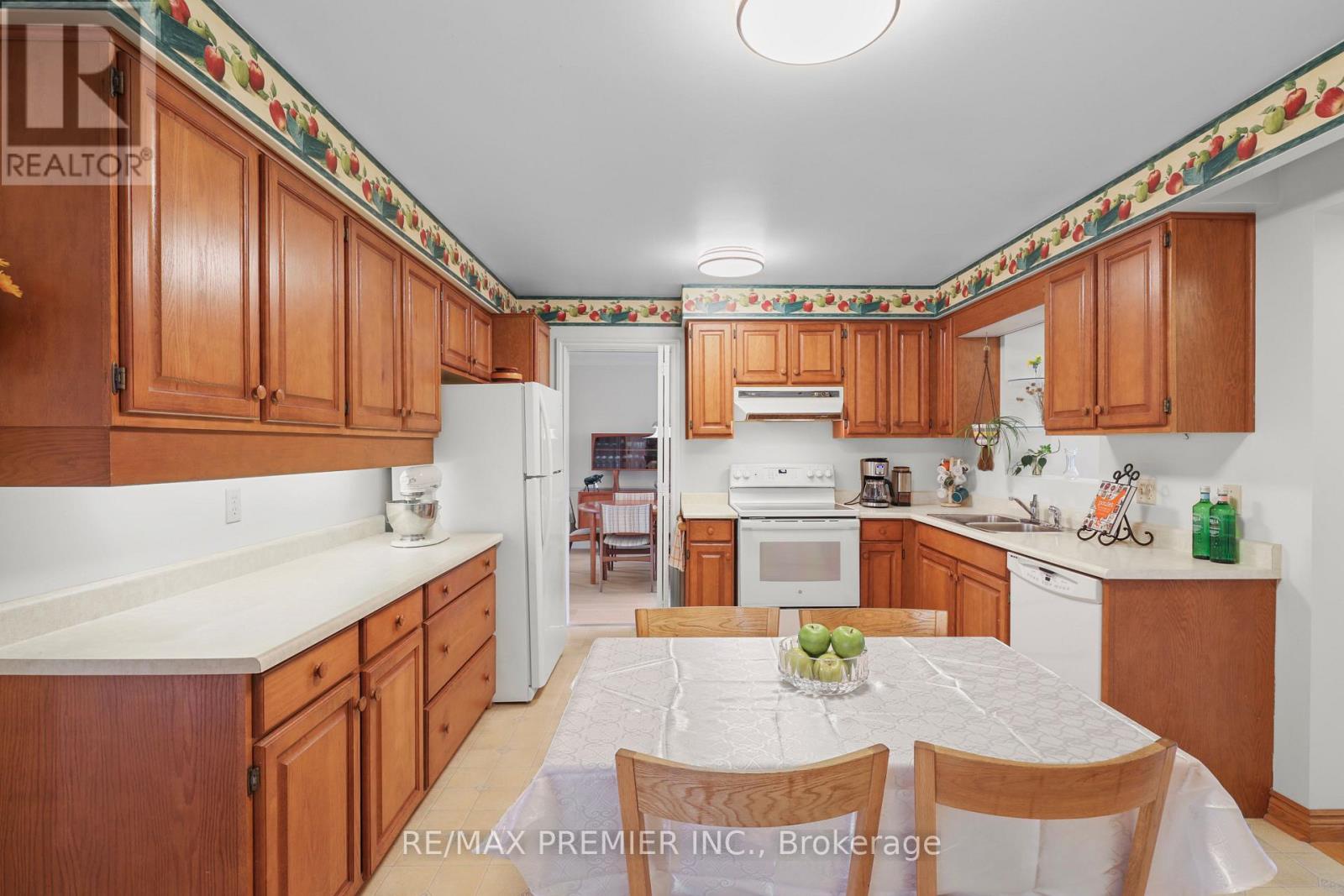 19 Temagami Court, Toronto (newtonbrook East), Ontario