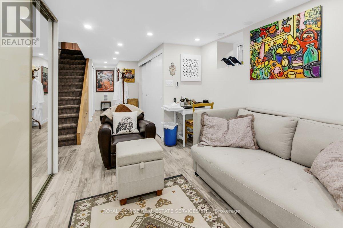 47 Coulson Avenue, Toronto (forest Hill South), Ontario