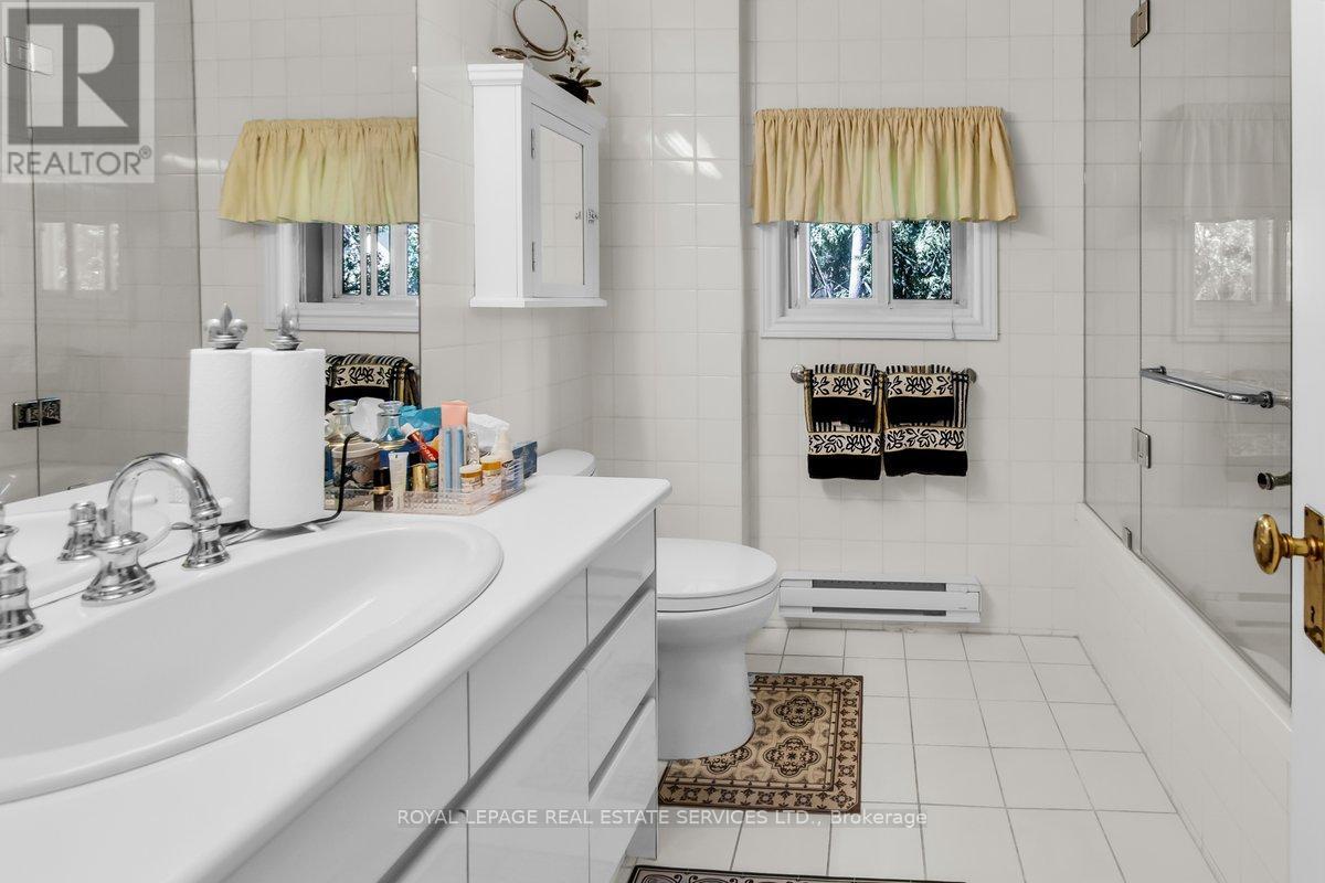 47 Coulson Avenue, Toronto (forest Hill South), Ontario