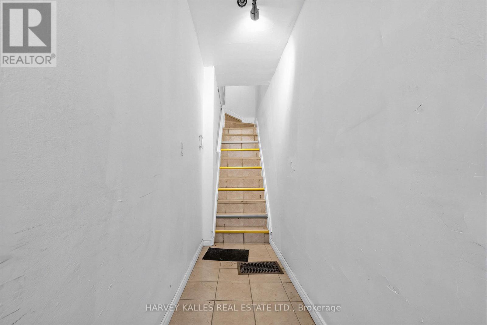 506 Adelaide Street W, Toronto (waterfront Communities), Ontario