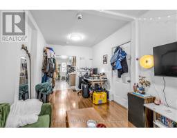 506 ADELAIDE STREET W