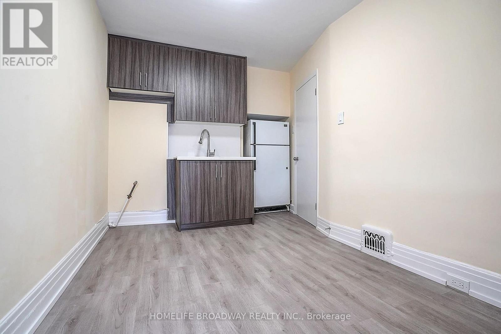 1069 Davenport Road, Toronto (wychwood), Ontario