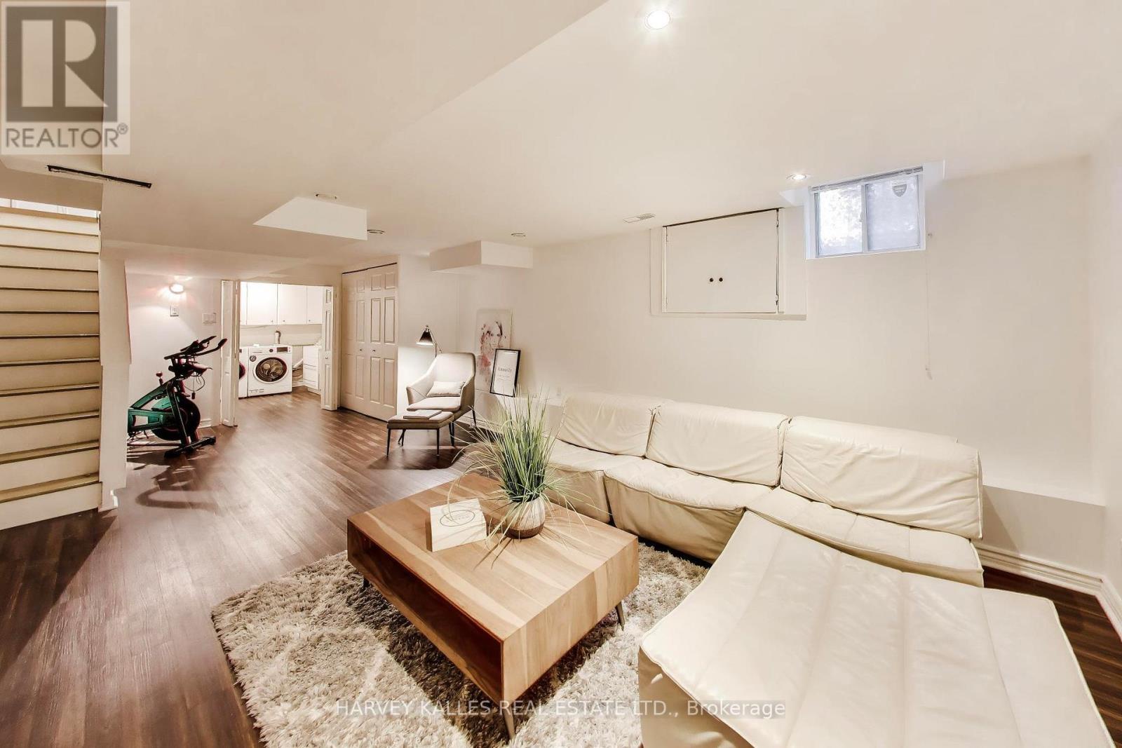 318 Sumach Street, Toronto (cabbagetown-south St. James Town), Ontario