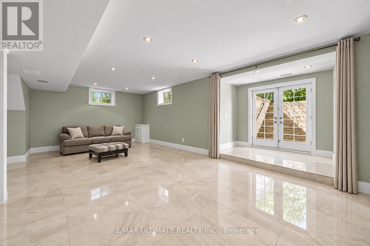 38 Wilmar Road, Toronto (islington-city Centre West), Ontario