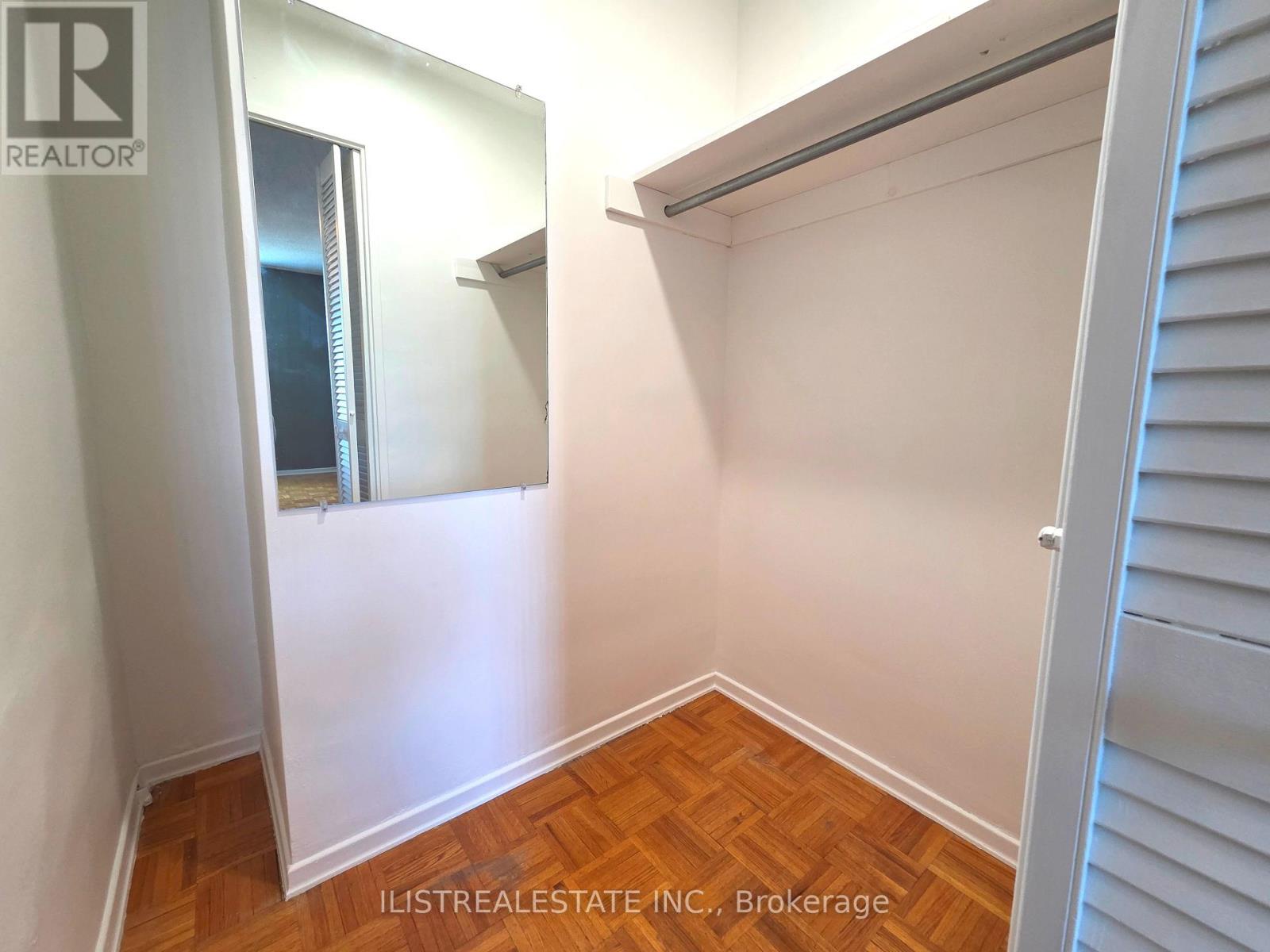 1808 - 20 Edgecliffe Golfway, Toronto (flemingdon Park), Ontario