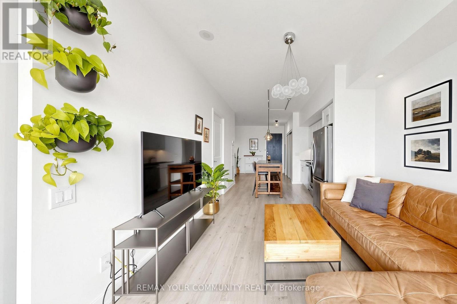 2304 - 105 The Queensway Avenue, Toronto (high Park-swansea), Ontario