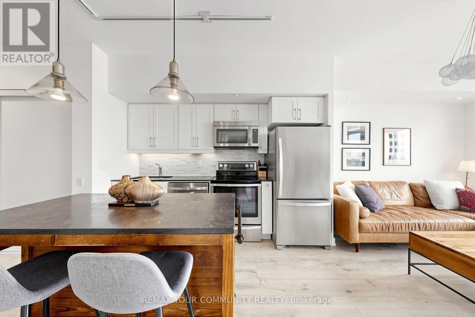 2304 - 105 The Queensway Avenue, Toronto (high Park-swansea), Ontario